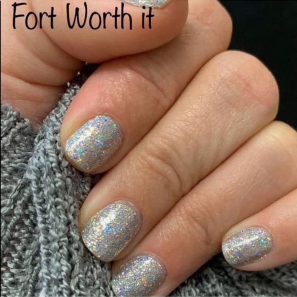 *Retired* Color Street: Fort Worth It | Silver Metallic Glitter Sparkle Party - Picture 9 of 11